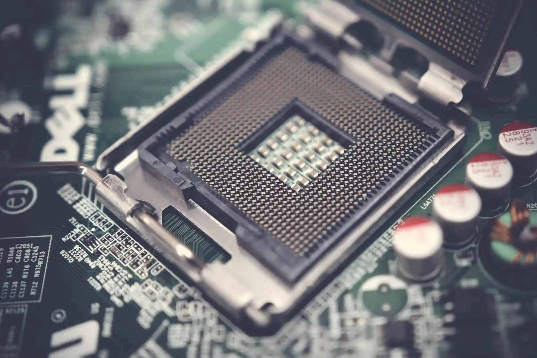 光纤配线架与光交箱在运营商网络中的配套应用方案