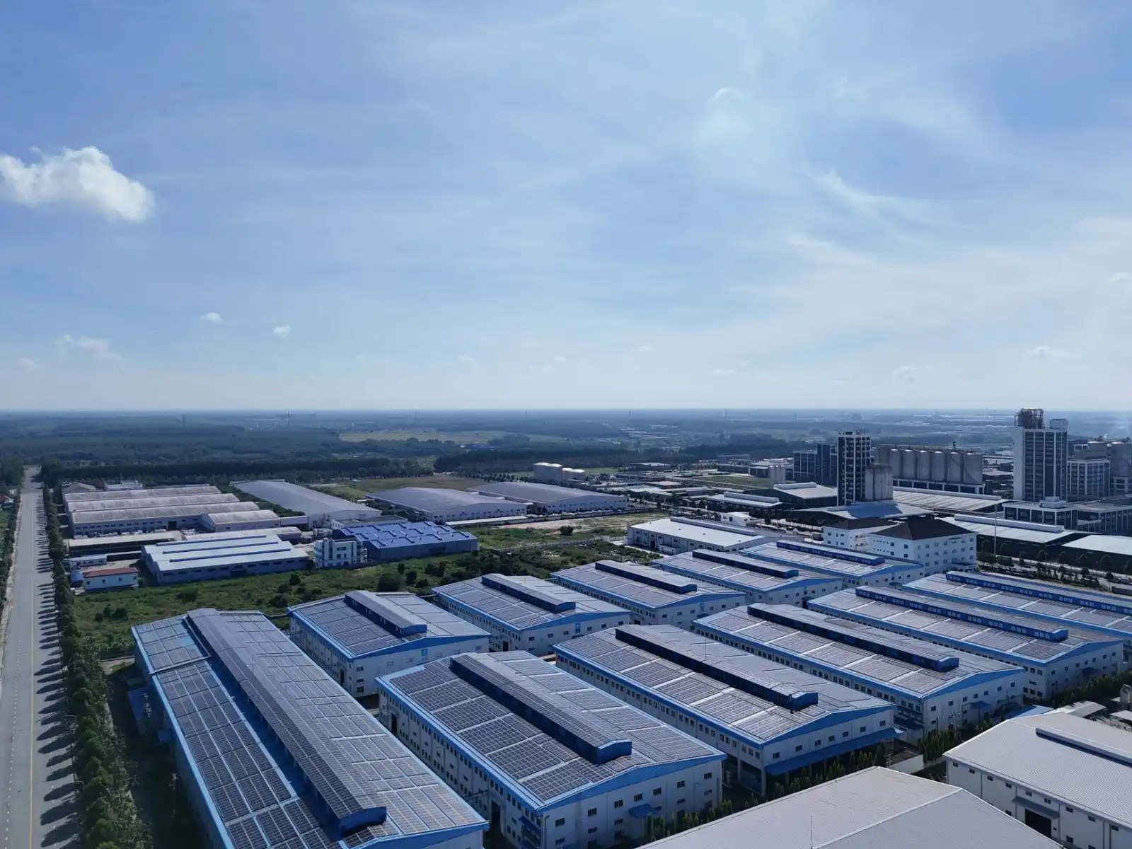 辽宁通信工程中光缆接头盒选型要点与施工规范解析