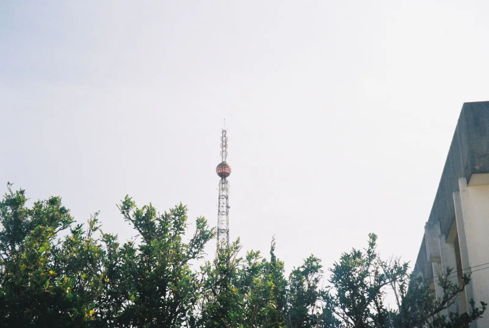 大连地区光纤通信网络建设中的光缆接头盒选型与防护要点