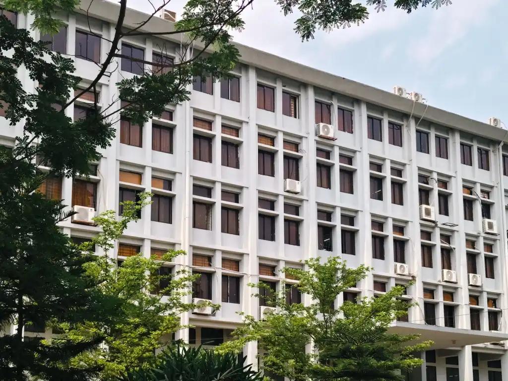 光纤通信网络稳定性保障：光交箱与分光器维护技术解析