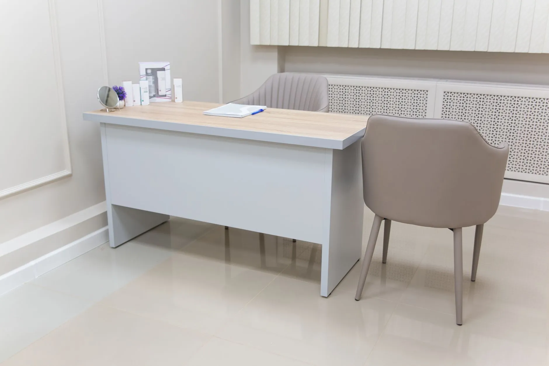 2025年光纤通信技术演进趋势与运营商网络升级路径分析