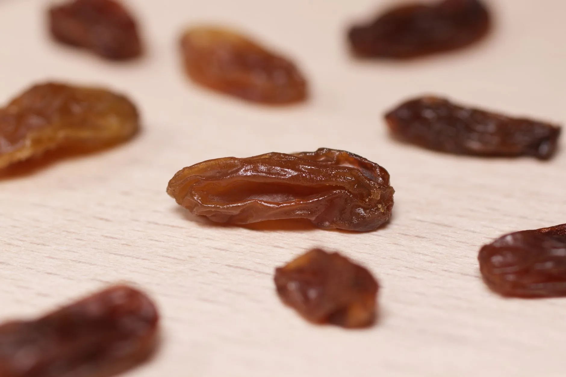 光缆接头盒与光交箱在FTTH网络中的选型与应用对比