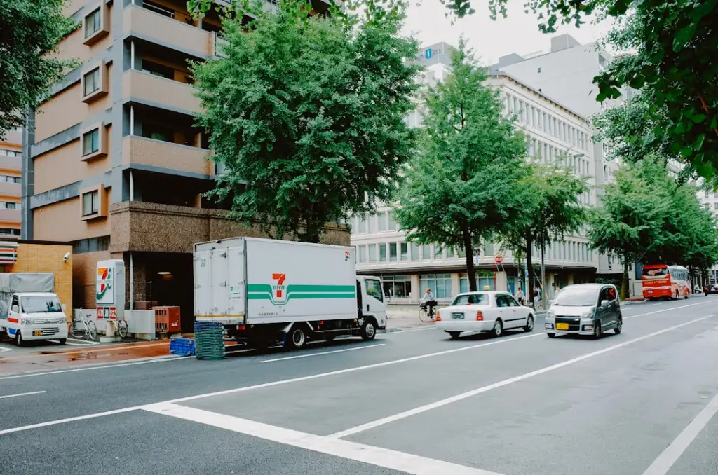 大连领航通信科技光缆接头盒技术参数与性能对比分析
